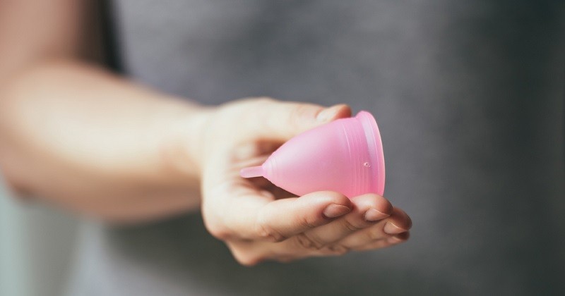 Como usar o coletor menstrual?